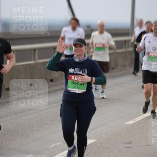 03.10.2025 - Köhlbrandbrückenlauf Jannik Wohlers http://msf.ph/oto/9152532 03.10.2025 16:01:28 Position 1 8058, 9142, 406 meine-sportfotos.de