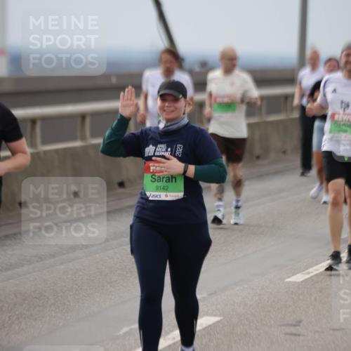 03.10.2025 - Köhlbrandbrückenlauf Jannik Wohlers http://msf.ph/oto/9152534 03.10.2025 16:01:28 Position 1 8058, 9142, 6406 meine-sportfotos.de