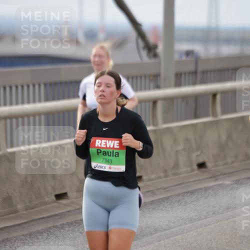 03.10.2025 - Köhlbrandbrückenlauf Jannik Wohlers http://msf.ph/oto/9152584 03.10.2025 16:01:36 Position 1 7943 meine-sportfotos.de