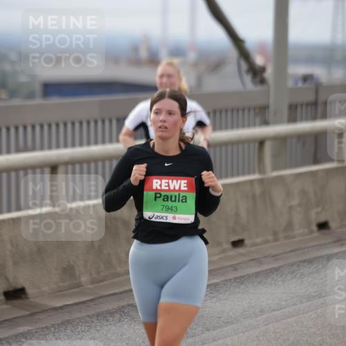 03.10.2025 - Köhlbrandbrückenlauf Jannik Wohlers http://msf.ph/oto/9152588 03.10.2025 16:01:37 Position 1 7943 meine-sportfotos.de