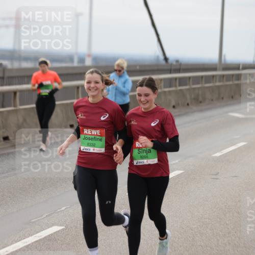 03.10.2025 - Köhlbrandbrückenlauf Jannik Wohlers http://msf.ph/oto/9152634 03.10.2025 16:01:44 Position 1 8332, 8264 meine-sportfotos.de