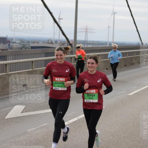 03.10.2025 - Köhlbrandbrückenlauf Jannik Wohlers http://msf.ph/oto/9152653 03.10.2025 16:01:45 Position 1 8332, 8264 meine-sportfotos.de