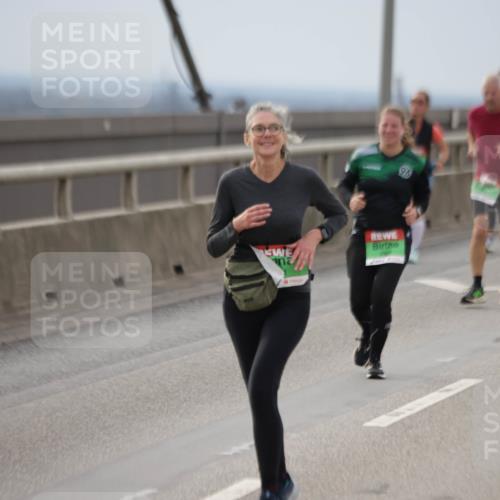 03.10.2025 - Köhlbrandbrückenlauf Jannik Wohlers http://msf.ph/oto/9152658 03.10.2025 16:01:47 Position 1  meine-sportfotos.de
