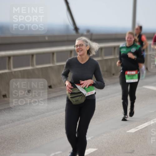03.10.2025 - Köhlbrandbrückenlauf Jannik Wohlers http://msf.ph/oto/9152662 03.10.2025 16:01:48 Position 1  meine-sportfotos.de