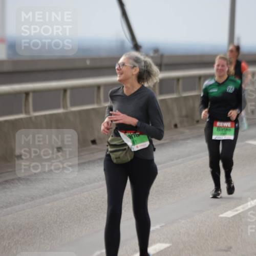 03.10.2025 - Köhlbrandbrückenlauf Jannik Wohlers http://msf.ph/oto/9152664 03.10.2025 16:01:48 Position 1 51, 96 meine-sportfotos.de