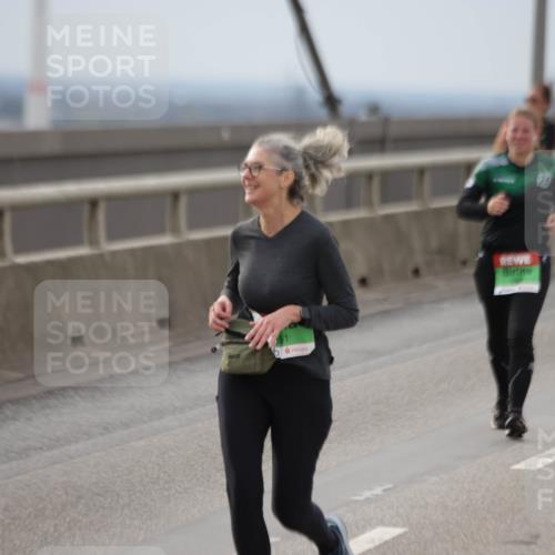 03.10.2025 - Köhlbrandbrückenlauf Jannik Wohlers http://msf.ph/oto/9152667 03.10.2025 16:01:48 Position 1  meine-sportfotos.de