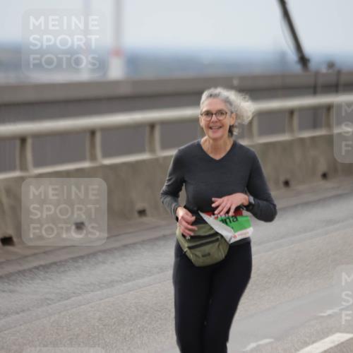 03.10.2025 - Köhlbrandbrückenlauf Jannik Wohlers http://msf.ph/oto/9152675 03.10.2025 16:01:49 Position 1  meine-sportfotos.de