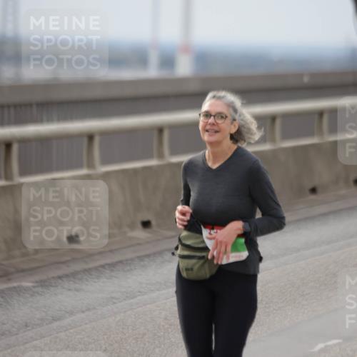 03.10.2025 - Köhlbrandbrückenlauf Jannik Wohlers http://msf.ph/oto/9152681 03.10.2025 16:01:49 Position 1  meine-sportfotos.de