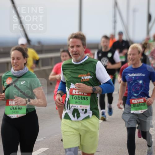 03.10.2025 - Köhlbrandbrückenlauf Jannik Wohlers http://msf.ph/oto/9152706 03.10.2025 16:01:59 Position 1 9436, 9435, 7183 meine-sportfotos.de