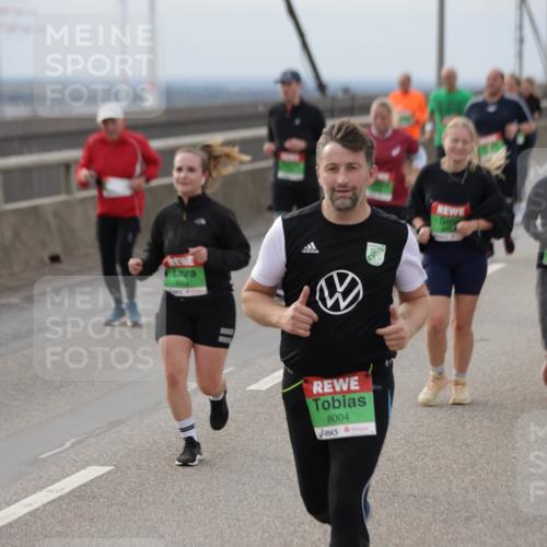 03.10.2025 - Köhlbrandbrückenlauf Jannik Wohlers http://msf.ph/oto/9152751 03.10.2025 16:02:04 Position 1 8004 meine-sportfotos.de