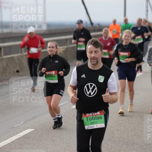 03.10.2025 - Köhlbrandbrückenlauf Jannik Wohlers http://msf.ph/oto/9152753 03.10.2025 16:02:04 Position 1 8004 meine-sportfotos.de