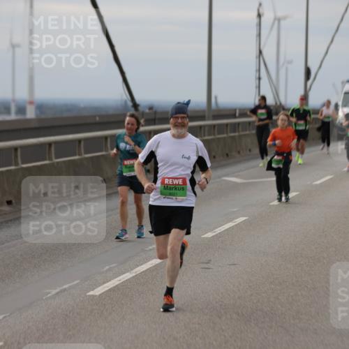 03.10.2025 - Köhlbrandbrückenlauf Jannik Wohlers http://msf.ph/oto/9152813 03.10.2025 16:02:17 Position 1 8021 meine-sportfotos.de