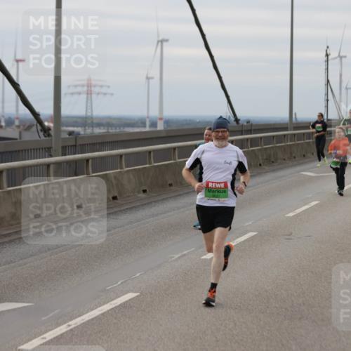 03.10.2025 - Köhlbrandbrückenlauf Jannik Wohlers http://msf.ph/oto/9152824 03.10.2025 16:02:18 Position 1 8021 meine-sportfotos.de