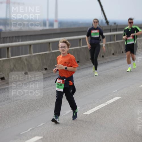 03.10.2025 - Köhlbrandbrückenlauf Jannik Wohlers http://msf.ph/oto/9152846 03.10.2025 16:02:24 Position 1 189 meine-sportfotos.de