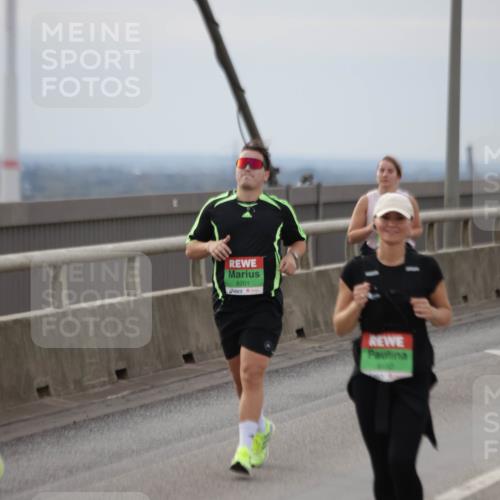 03.10.2025 - Köhlbrandbrückenlauf Jannik Wohlers http://msf.ph/oto/9152851 03.10.2025 16:02:26 Position 1 8201, 8155 meine-sportfotos.de