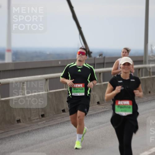 03.10.2025 - Köhlbrandbrückenlauf Jannik Wohlers http://msf.ph/oto/9152853 03.10.2025 16:02:26 Position 1 8201 meine-sportfotos.de