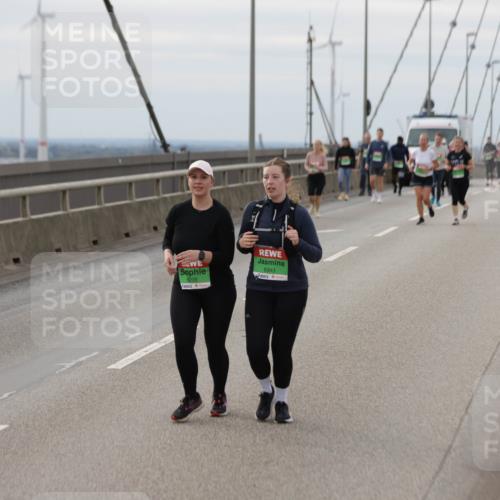 03.10.2025 - Köhlbrandbrückenlauf Jannik Wohlers http://msf.ph/oto/9152894 03.10.2025 16:02:40 Position 1 8343, 8235 meine-sportfotos.de