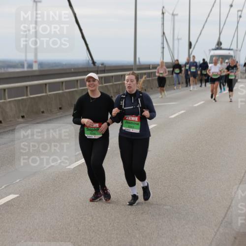03.10.2025 - Köhlbrandbrückenlauf Jannik Wohlers http://msf.ph/oto/9152899 03.10.2025 16:02:40 Position 1 8235, 8343 meine-sportfotos.de