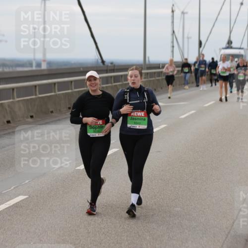 03.10.2025 - Köhlbrandbrückenlauf Jannik Wohlers http://msf.ph/oto/9152903 03.10.2025 16:02:41 Position 1 8235, 8343 meine-sportfotos.de
