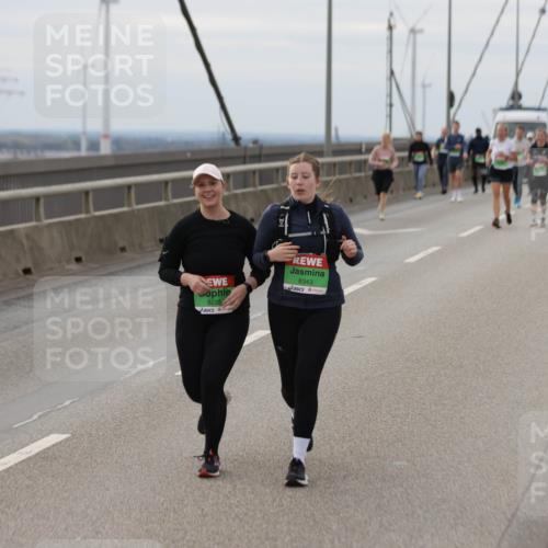 03.10.2025 - Köhlbrandbrückenlauf Jannik Wohlers http://msf.ph/oto/9152904 03.10.2025 16:02:41 Position 1 8235, 8343 meine-sportfotos.de