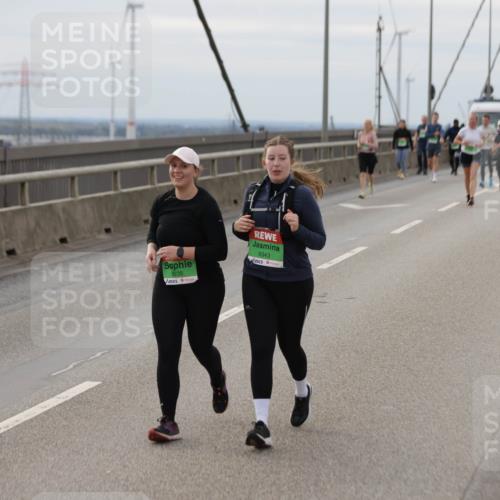 03.10.2025 - Köhlbrandbrückenlauf Jannik Wohlers http://msf.ph/oto/9152909 03.10.2025 16:02:41 Position 1 8235, 30, 8343 meine-sportfotos.de