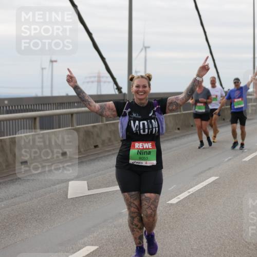 03.10.2025 - Köhlbrandbrückenlauf Jannik Wohlers http://msf.ph/oto/9153072 03.10.2025 16:03:27 Position 1 8053 meine-sportfotos.de