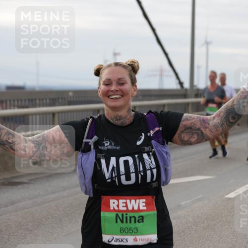 03.10.2025 - Köhlbrandbrückenlauf Jannik Wohlers http://msf.ph/oto/9153089 03.10.2025 16:03:29 Position 1 8053 meine-sportfotos.de