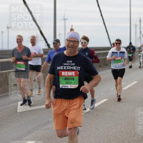 03.10.2025 - Köhlbrandbrückenlauf Jannik Wohlers http://msf.ph/oto/9153102 03.10.2025 16:03:30 Position 1 8624 meine-sportfotos.de