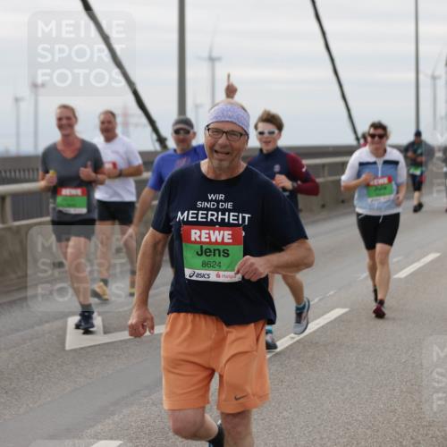 03.10.2025 - Köhlbrandbrückenlauf Jannik Wohlers http://msf.ph/oto/9153103 03.10.2025 16:03:30 Position 1 8624 meine-sportfotos.de