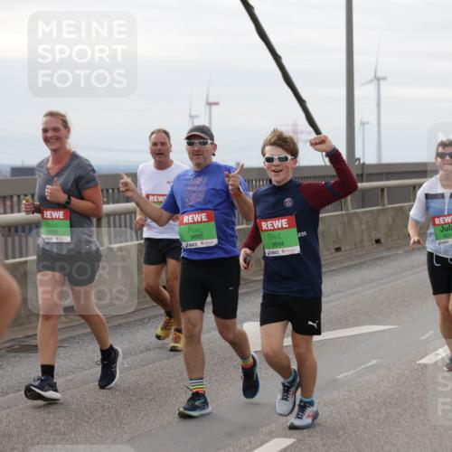 03.10.2025 - Köhlbrandbrückenlauf Jannik Wohlers http://msf.ph/oto/9153107 03.10.2025 16:03:31 Position 1 9692, 9693, 9694, 9214 meine-sportfotos.de