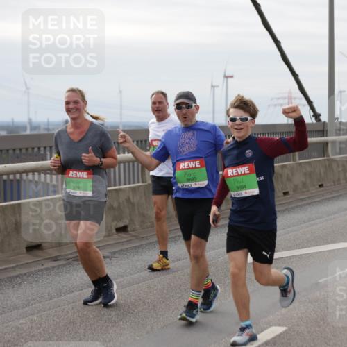03.10.2025 - Köhlbrandbrückenlauf Jannik Wohlers http://msf.ph/oto/9153111 03.10.2025 16:03:32 Position 1 9692, 9693, 9694, 9214 meine-sportfotos.de