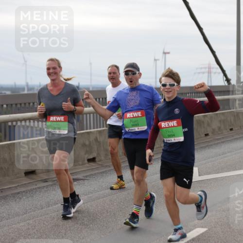 03.10.2025 - Köhlbrandbrückenlauf Jannik Wohlers http://msf.ph/oto/9153112 03.10.2025 16:03:32 Position 1 9692, 9693, 9694, 9214 meine-sportfotos.de