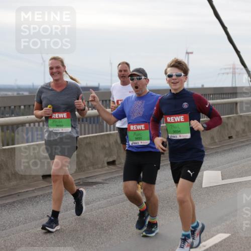 03.10.2025 - Köhlbrandbrückenlauf Jannik Wohlers http://msf.ph/oto/9153115 03.10.2025 16:03:32 Position 1 9692, 9693, 9694, 9214 meine-sportfotos.de