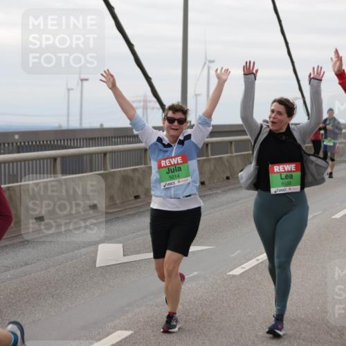 03.10.2025 - Köhlbrandbrückenlauf Jannik Wohlers http://msf.ph/oto/9153119 03.10.2025 16:03:32 Position 1 9694, 9214, 8555, 8608 meine-sportfotos.de