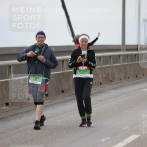 03.10.2025 - Köhlbrandbrückenlauf Jannik Wohlers http://msf.ph/oto/9153135 03.10.2025 16:03:36 Position 1 8768, 8767 meine-sportfotos.de