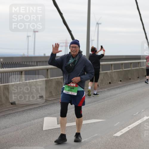 03.10.2025 - Köhlbrandbrückenlauf Jannik Wohlers http://msf.ph/oto/9153156 03.10.2025 16:03:44 Position 1 8767, 8768 meine-sportfotos.de