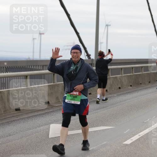 03.10.2025 - Köhlbrandbrückenlauf Jannik Wohlers http://msf.ph/oto/9153158 03.10.2025 16:03:45 Position 1 8767, 8768 meine-sportfotos.de
