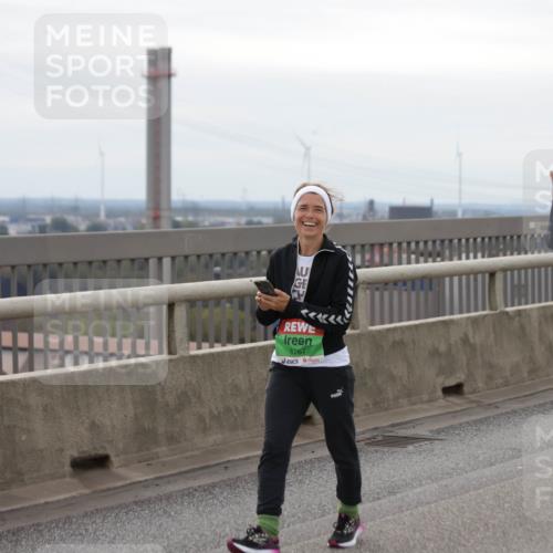 03.10.2025 - Köhlbrandbrückenlauf Jannik Wohlers http://msf.ph/oto/9153159 03.10.2025 16:03:45 Position 1 8767, 3768 meine-sportfotos.de