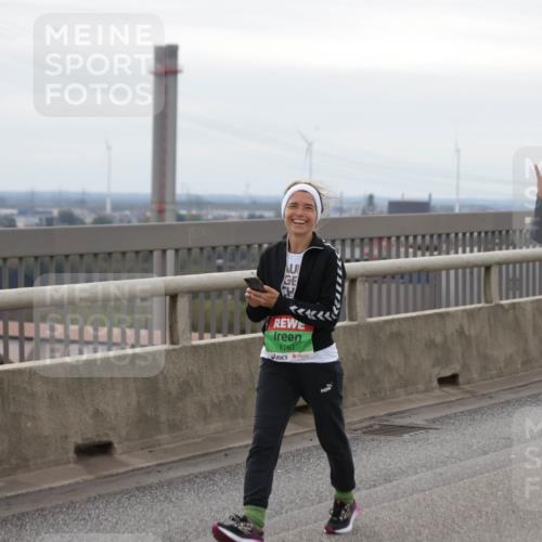 03.10.2025 - Köhlbrandbrückenlauf Jannik Wohlers http://msf.ph/oto/9153160 03.10.2025 16:03:45 Position 1 8767, 3768 meine-sportfotos.de
