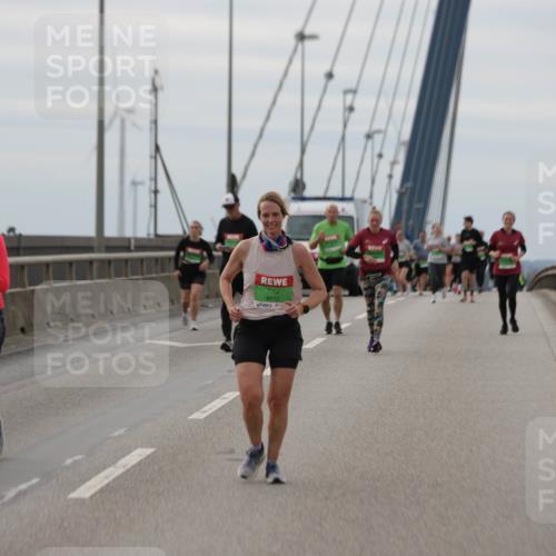 03.10.2025 - Köhlbrandbrückenlauf Jannik Wohlers http://msf.ph/oto/9153209 03.10.2025 16:03:52 Position 1 9712 meine-sportfotos.de