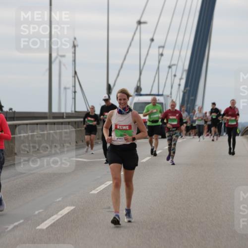 03.10.2025 - Köhlbrandbrückenlauf Jannik Wohlers http://msf.ph/oto/9153210 03.10.2025 16:03:52 Position 1 971 meine-sportfotos.de