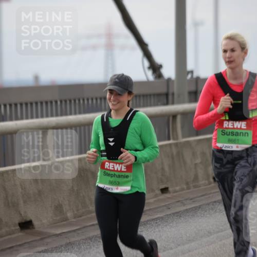 03.10.2025 - Köhlbrandbrückenlauf Jannik Wohlers http://msf.ph/oto/9153227 03.10.2025 16:03:55 Position 1 8653, 8661 meine-sportfotos.de