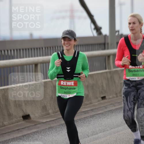 03.10.2025 - Köhlbrandbrückenlauf Jannik Wohlers http://msf.ph/oto/9153230 03.10.2025 16:03:55 Position 1 8653, 8661 meine-sportfotos.de