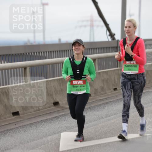 03.10.2025 - Köhlbrandbrückenlauf Jannik Wohlers http://msf.ph/oto/9153234 03.10.2025 16:03:55 Position 1 8653, 8661 meine-sportfotos.de