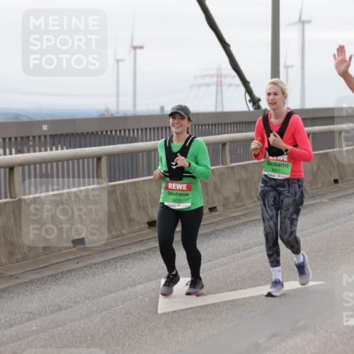 03.10.2025 - Köhlbrandbrückenlauf Jannik Wohlers http://msf.ph/oto/9153235 03.10.2025 16:03:55 Position 1 8653, 8661, 9712 meine-sportfotos.de