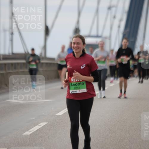 03.10.2025 - Köhlbrandbrückenlauf Jannik Wohlers http://msf.ph/oto/9153303 03.10.2025 16:04:01 Position 1 8753 meine-sportfotos.de