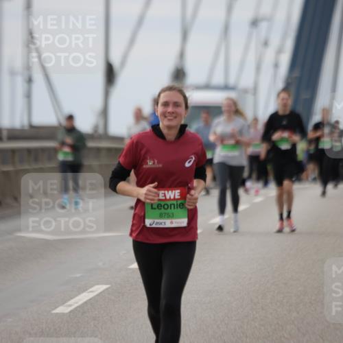 03.10.2025 - Köhlbrandbrückenlauf Jannik Wohlers http://msf.ph/oto/9153315 03.10.2025 16:04:01 Position 1 8753 meine-sportfotos.de