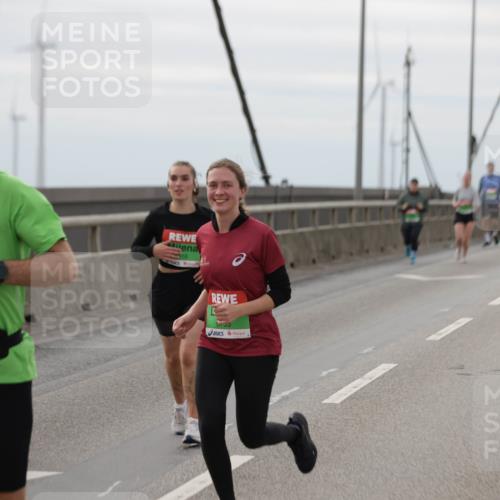 03.10.2025 - Köhlbrandbrückenlauf Jannik Wohlers http://msf.ph/oto/9153351 03.10.2025 16:04:03 Position 1 824, 0933 meine-sportfotos.de