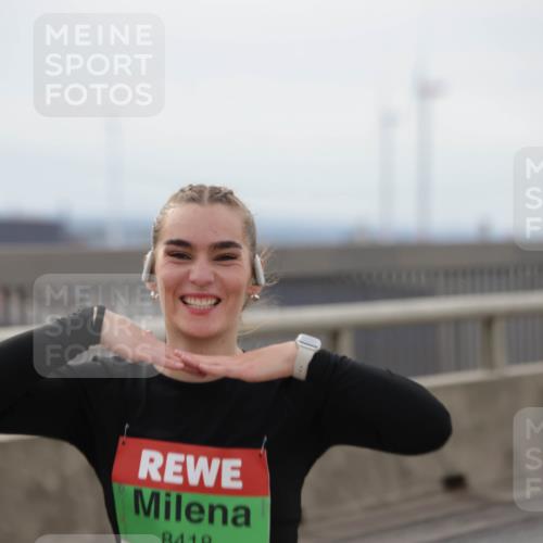 03.10.2025 - Köhlbrandbrückenlauf Jannik Wohlers http://msf.ph/oto/9153427 03.10.2025 16:04:07 Position 1 8418 meine-sportfotos.de