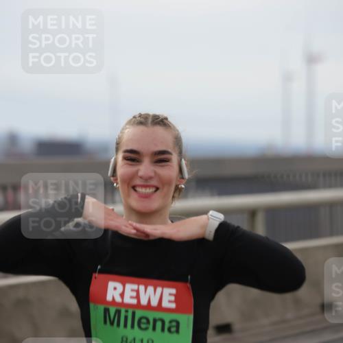 03.10.2025 - Köhlbrandbrückenlauf Jannik Wohlers http://msf.ph/oto/9153429 03.10.2025 16:04:07 Position 1 84 meine-sportfotos.de